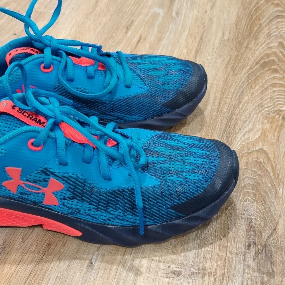 🧡💙 Under Armour Blue and Neon Orange Sneakers size 5Y 🧡💙 LIKE NEW!!!